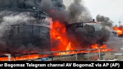 Пожар на нефтеперерабатывающем заводе в России (Иллюстративное фото)