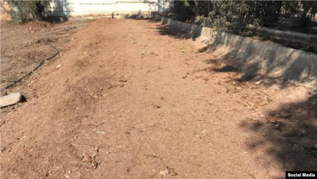 محل «بیش از ۳۰ قبر» شهروندان بهائی در گورستان خاوران پس از تخریب