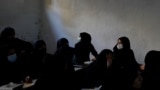دختران افغان در یک مدرسه دینی