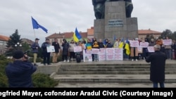 Zeci de refugiați ucraineni au protestat la Arad din cauză că nu și-au primit de șapte luni banii cuveniți pentru cazare și masă