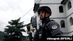Policajci na severu Kosova bez adekvatne uniforme i tople hrane
