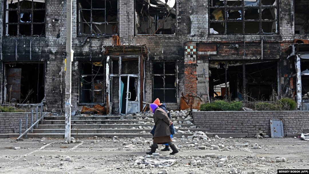 Ucraina va avea nevoie de zeci de miliarde de dolari pentru a reconstrui tot ce a fost distrus de ruși într-un an de război.