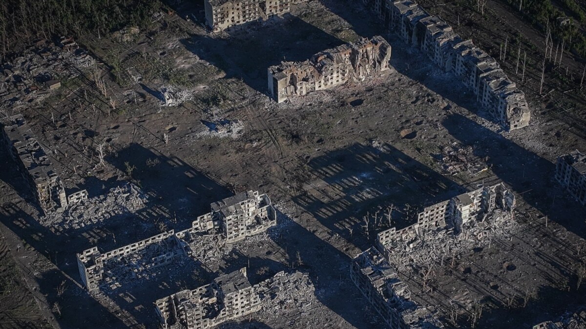 Руската армия напредва бавно, но сигурно. Украйна е в капана