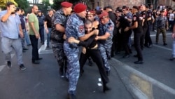 Armenian Police Detain Protesters Demanding End Of Lachin Corridor Blockade