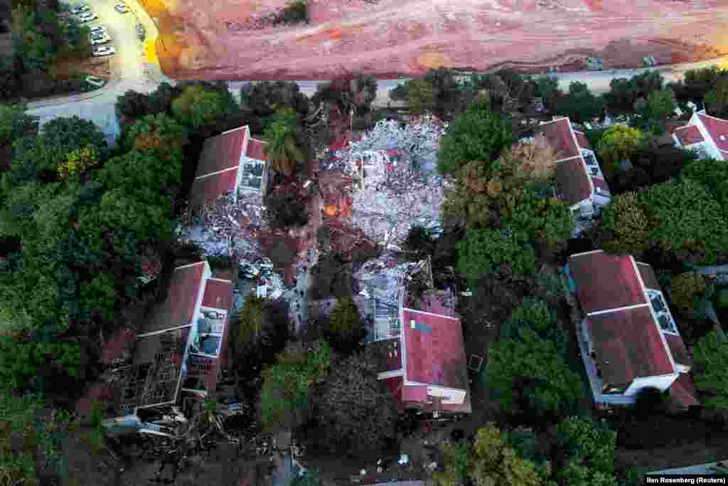 Dëmet e shkaktuara të fotografuara nga lart pas depërtimit masiv nga njerëz të armatosur të Hamasit nga Rripi i Gazës në Kibbutz Beeri, në Izraelin jugor, 11 tetor 2023. &nbsp;