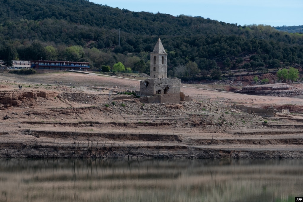 Rrënojat e kishës Sant Roma de Sau, që ndodhet në provincën Girona në Katalonjë.&nbsp;