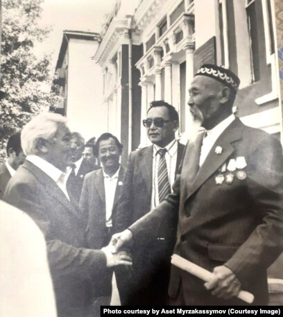 Желідегі жылдам секс бейнелері