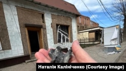 Наслідки одного з попередніх обстрілів Білопілля на Сумщині, архівне фото