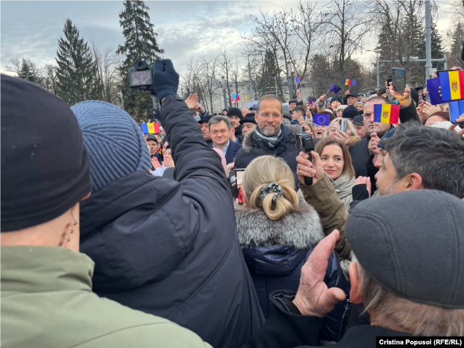 Il bagno pubblico del presidente Sandu, del primo ministro Recean e dell'ambasciatore dell'UE a Chisinau.