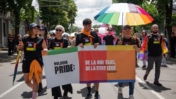 Peste 800 de persoane au participat la marșul Pride din 2024, cea mai mare prezență din istoria organizării acestui eveniment în R. Moldova. 