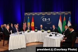 Джо Байден за столом с лидерами стран Центральной Азии. Нью-Йорк, 20 сентября 2023 года