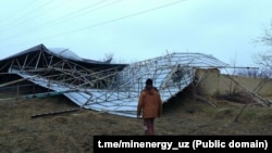 Одна из конструкций, упавшая из-за сильного ветра (фото Минэнерго).