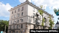 Potrivit datelor statistice, în Chișinău se vând anual 20.000 de case și apartamente.