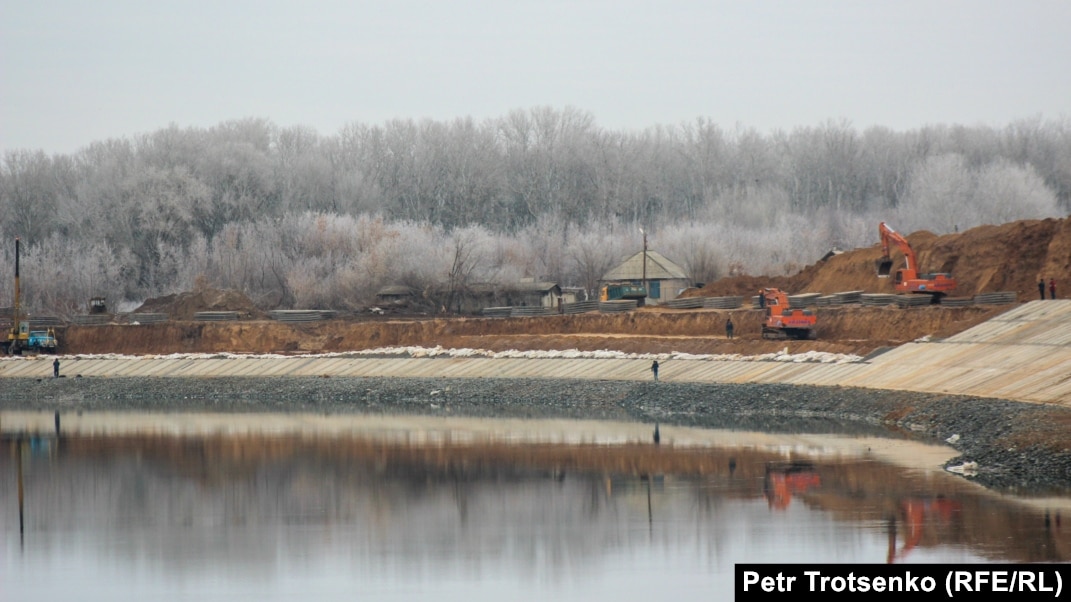 Қыздың есегімен жыныстық қатынас