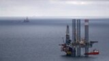 Нефтедобыча "Лукойла" на Каспийском море