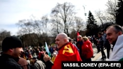 У Болгарії 9 березня зібрався протест проти знесення радянського монумента