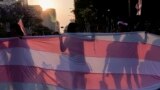 Transgender zastava tokom protesta kojim se obilježava Dan transrodne vidljivosti, Meksiko, 31. mart 2023. ilustrativna fotografija 
