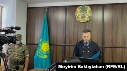 Судья Мартпек Какимжанов оглашает приговор. Алматы, 11 июля 2023 года