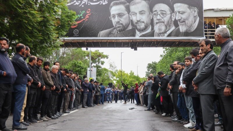 Почнува погребната церемонија за иранскиот претседател 