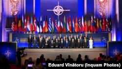 Jubileumi ünnepség a NATO alapításának 75. évfordulója alkalmából az Andrew W. Mellon Auditoriumban, Washingtonban, az Egyesült Államokban 2024. július 9-én