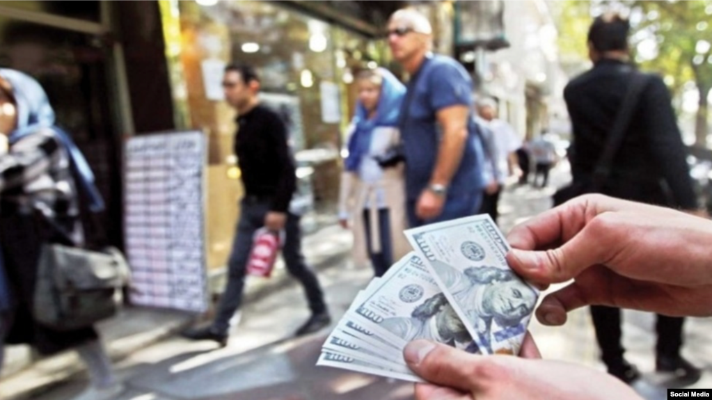  قیمت دلار از ۲۹ آبان تا ۳۰ آذر امسال حدود ۱۸ هزار تومان یا ۱۶ درصد رشد را تجربه کرده است