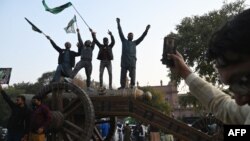 معترضان در شهر لاهور پاکستان