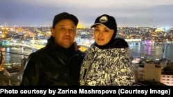 Кыргызстанец Фарходжон Эркинбаев и его жена Зарина Машрапова