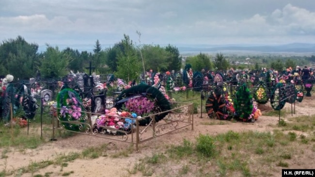 Кладбище в забайкальском селе Домна