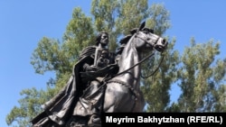 Памятник Александру Невскому в Алматы