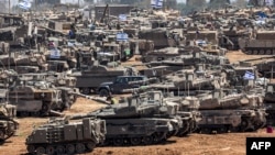 خودروهای زرهی و تانک‌های اسرائیل در نزدیکی مرز این کشور با نوار غزه، ۲۰ اردیبهشت ۱۴۰۳