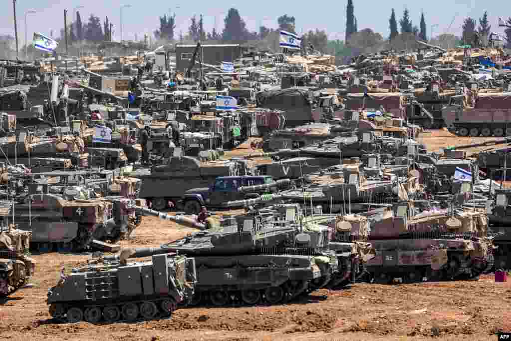 استقرار خودروهای زرهی و تانک&zwnj;های ارتش اسرائیل در نزدیکی مرز این کشور با نوار غزه، ۲۰ اردیبهشت 