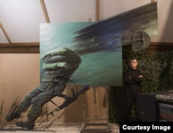 Вадим Григорьев-Башун у своей картины на выставке "Марс атакует"