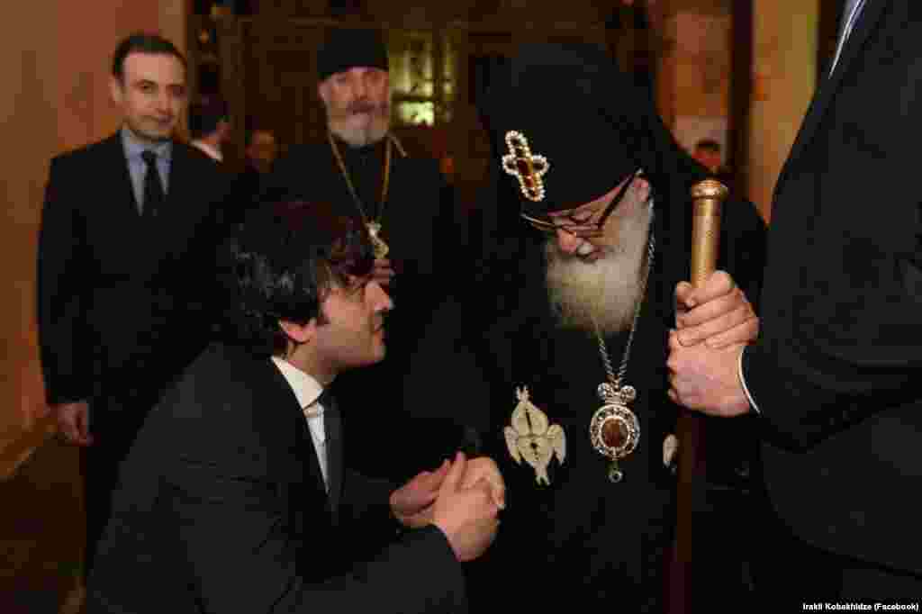 ილია მეორე და ირაკლი კობახიძე, "ქართული ოცნების" პრემიერ-მინისტრი 2024 წლიდან დღემდე.