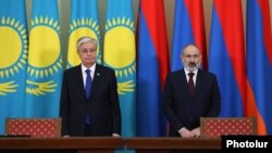 Հայաստանի վարչապետ Նիկոլ Փաշինյան և Ղազախստանի նախագահ Կասիմ-Ժոմարտ Տոկաև, Երևան, ապրիլ, 2024թ.