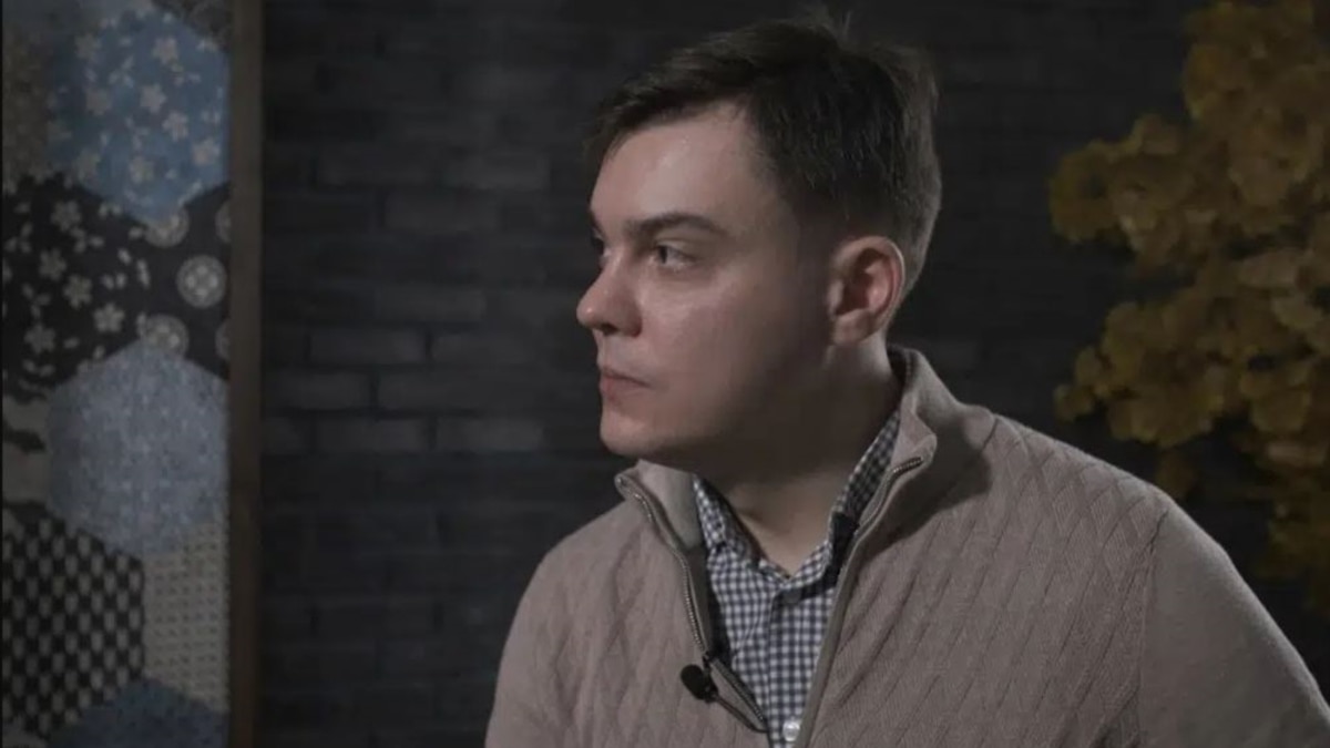 Putin Security Service Officer Who Defected Describes President As 'War Criminal' - Vimarsana News