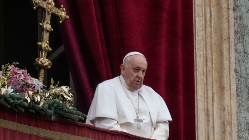 Papa dënon dhunën ndaj grave