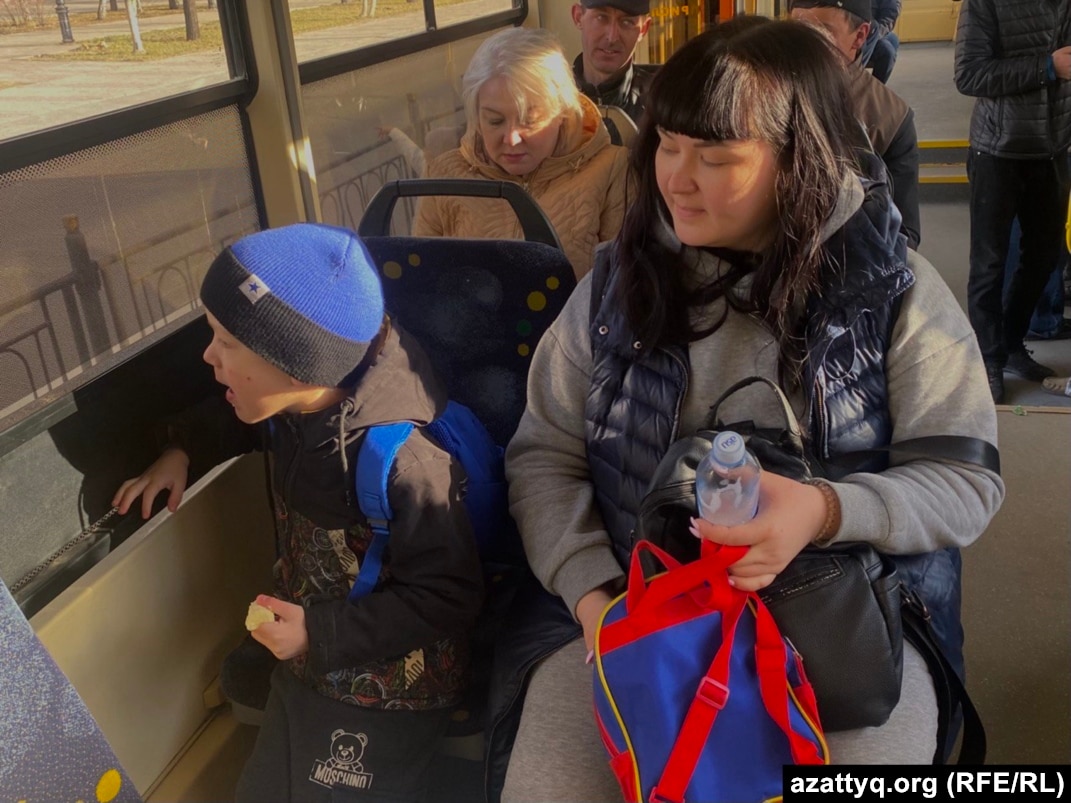 Азиялық анал порно Фимоз кросс-дресстерді мастурбациялайды онлайн бейне