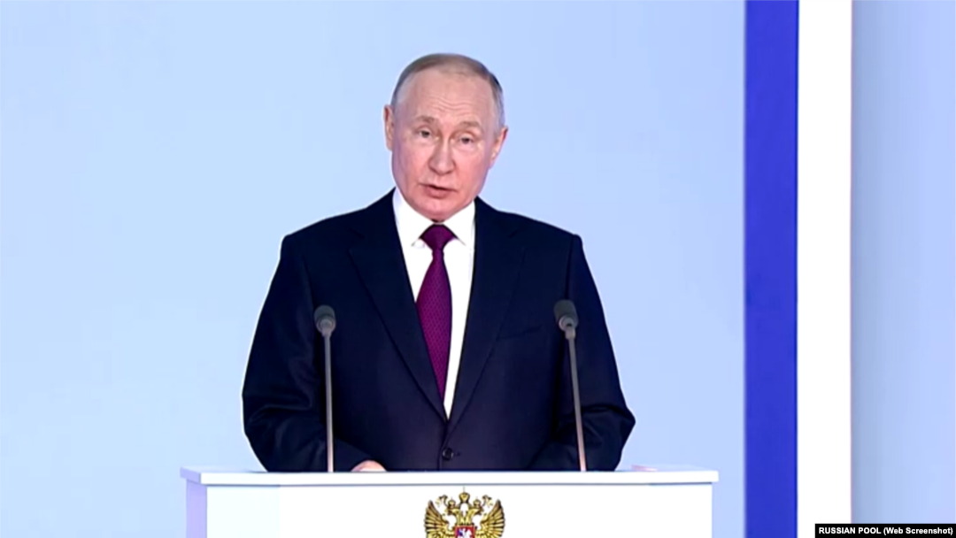 Путин во время послания Совету Федерации