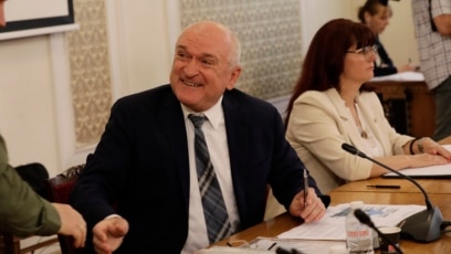 Парламентът избра номинирания от ГЕРБ Димитър Главчев за председател на