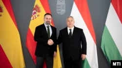 Orbán Viktor fogadja Santiago Abascalt, a spanyol Vox párt elnökét, a spanyol képviselőház tagját a Karmelita kolostorban 2024. április 26-án