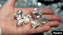 As of May 10, Russian-produced nonindustrial diamonds of 1 karat or more will be banned from being imported to Japan.