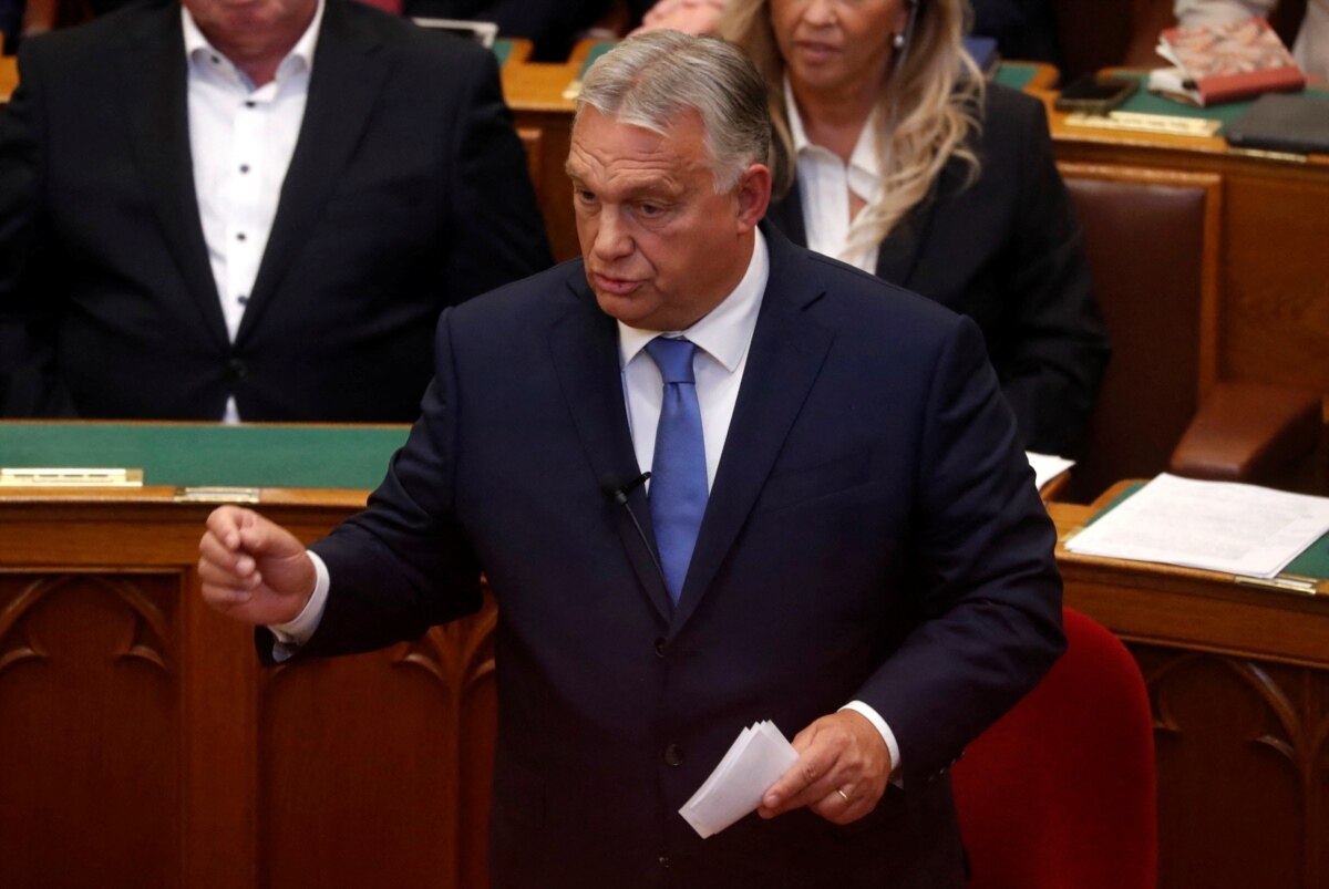 Орбан: Угорщина не поспішає ратифікувати заявку Швеції на вступ до НАТО