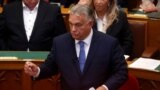 Premierul maghiar Viktor Orbán ține un discurs în timpul sesiunii de toamnă a parlamentului din Budapesta, Ungaria, 25 septembrie 2023.