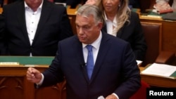 Premierul maghiar Viktor Orbán ține un discurs în timpul sesiunii de toamnă a parlamentului din Budapesta, Ungaria, 25 septembrie 2023.