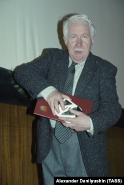 Андрей Хржановский, 1990 год