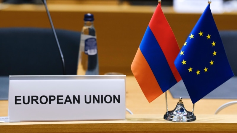 Ереван приветствует решение ЕС о начале диалога по отмене виз