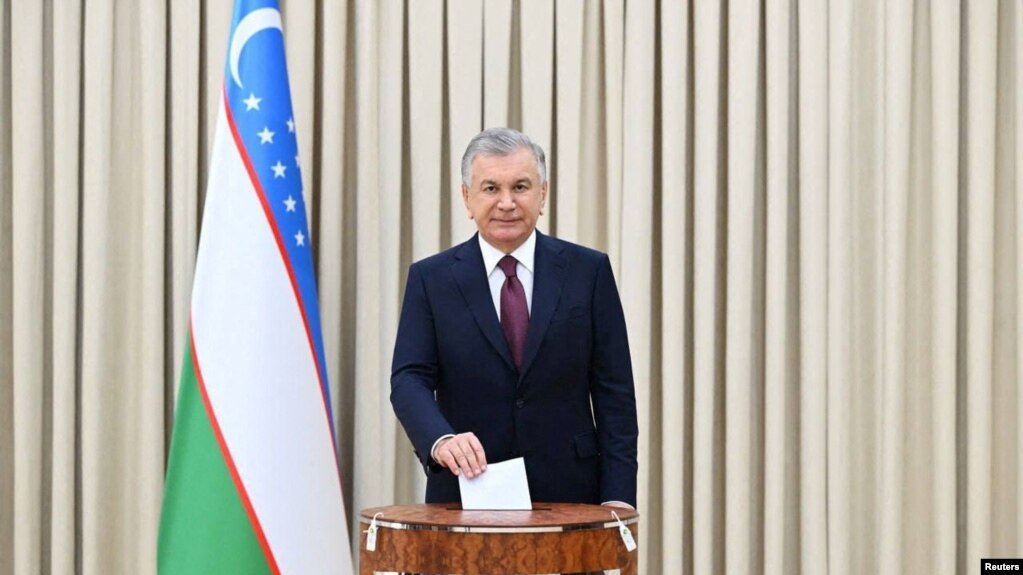 https://gdb.rferl.org/01000000-0aff-0242-83d2-08db8078a980_w1023_r1_s.jpg