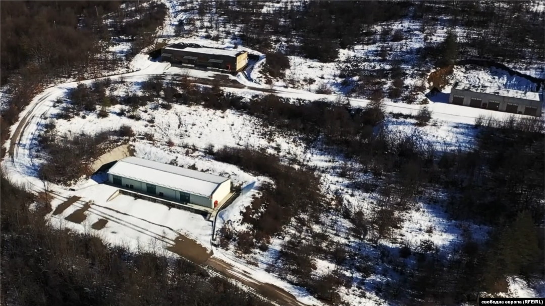 Depozitul de armament din Lovnidol care a fost afectat de explozii puse de procurori pe seama sabotajului rusesc. Bulgaria