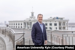 Ден Райс, президент Американського університету в Києві та колишній спеціальний радник головнокомандувача Збройних сил України