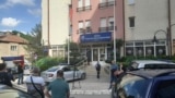 Policia mbyll objekte financiare serbe në veri 